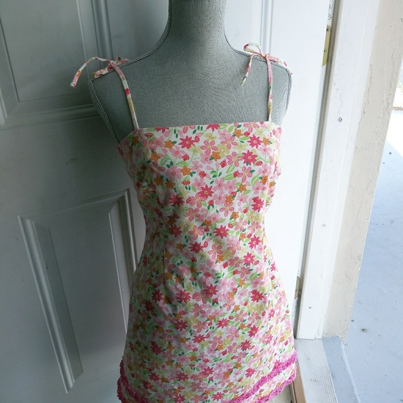 Lilly Pulitzer dresses - Picture 2 of 10